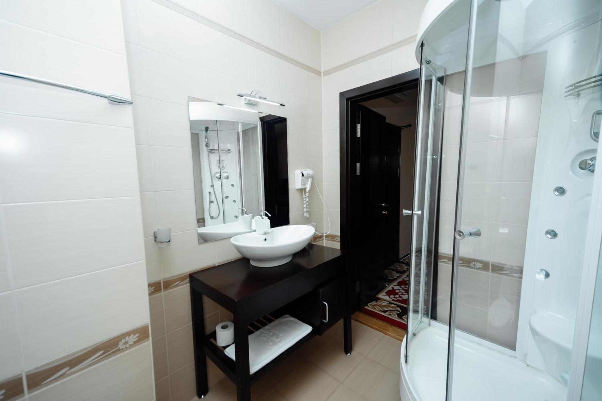 Hotel Royal Florence Chisinau Eksteriør bilde