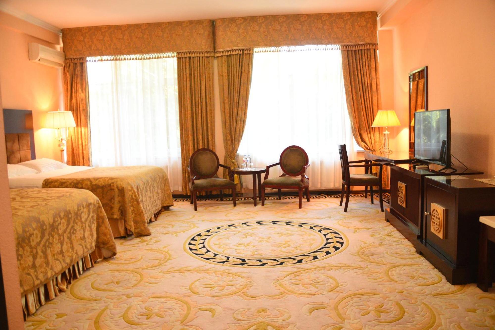 Hotel Royal Florence Chisinau Eksteriør bilde